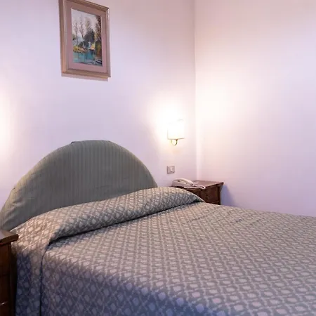 Отель Belvedere